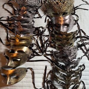 28 Elegant Silver and Gold Masquerade Masks